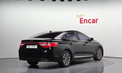 Hyundai Grandeur 2011, 167927 км, за 2824.49 USD
