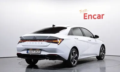 Hyundai Avante 2023, 31121 км, за 14205.48 USD
