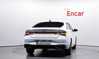 Hyundai Avante 2023, 31121 км, за 14205.48 USD