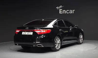 Hyundai Grandeur 2017, 74388 км, за 6213.65 USD