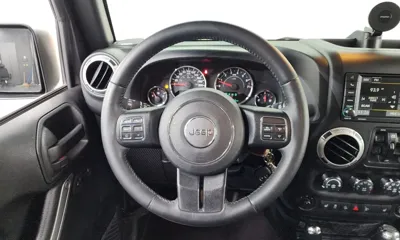 Jeep Wrangler 2017, 66246 км, за 16446.72 USD - фото 13