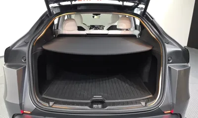 Tesla Model Y 2025, 9994 км, за 48247.34 USD - фото 20