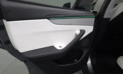 Tesla Model Y 2025, 9994 км, за 48247.34 USD - фото 25