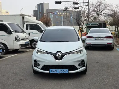 Renault-KoreaSamsung Zoe · 2021 год