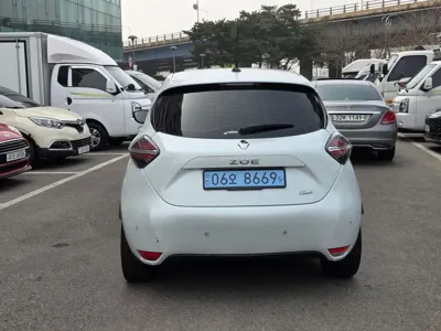 Renault-KoreaSamsung Zoe 2021, 141197 км, за 6435.67 USD