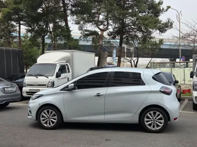 Renault-KoreaSamsung Zoe 2021, 141197 км, за 6435.67 USD