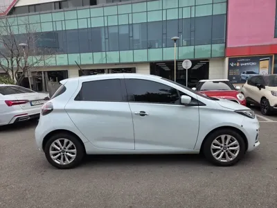 Renault-KoreaSamsung Zoe 2021, 141197 км, за 6435.67 USD