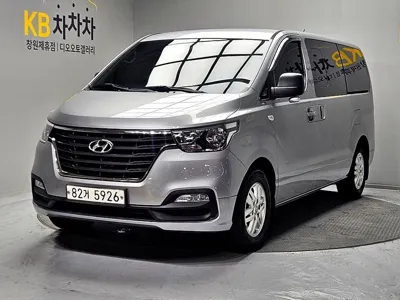 Hyundai Starex 2021, 175636 км, за 8205.33 USD