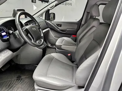 Hyundai Starex 2021, 175636 км, за 8205.33 USD - фото 7