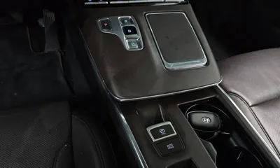 Hyundai Grandeur 2021, 153511 км, за 11093.61 USD - фото 9
