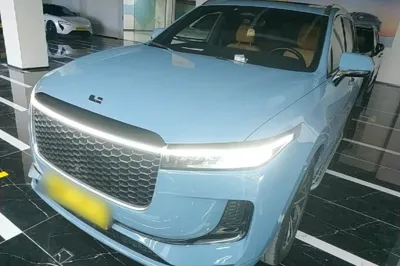 Li Auto ONE · 2021 год