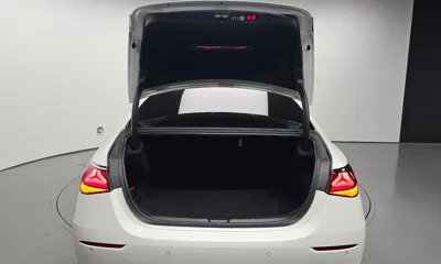 Mercedes-Benz E-Class 2025, 11051 км, за 38706.77 USD - фото 20