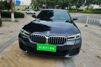BMW 5 Series 2023, 38600 км, за 46927 USD