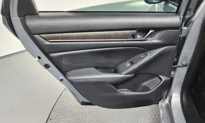 Honda Accord 2019, 108368 км, за 10228.02 USD - фото 25