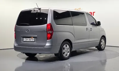 Hyundai Starex 2019, 124940 км, за 9865.83 USD