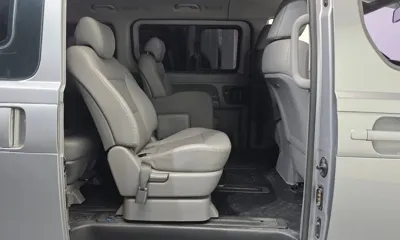 Hyundai Starex 2019, 124940 км, за 9865.83 USD - фото 12