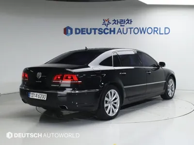 Volkswagen Phaeton 2013, 163913 км, за 7807.51 USD