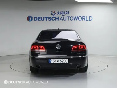 Volkswagen Phaeton 2013, 163913 км, за 7807.51 USD