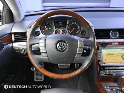 Volkswagen Phaeton 2013, 163913 км, за 7807.51 USD - фото 13