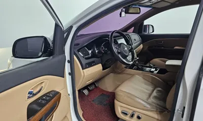 Kia Canival 2016, 139108 км, за 8775.92 USD - фото 10