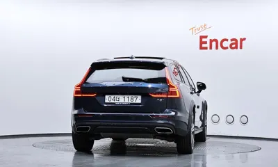 Volvo V60 2020, 44901 км, за 16539.68 USD