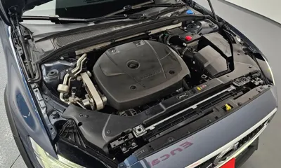 Volvo V60 2020, 44901 км, за 16539.68 USD - фото 6