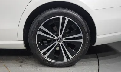 Mercedes-Benz E-Class 2021, 109326 км, за 20491.82 USD