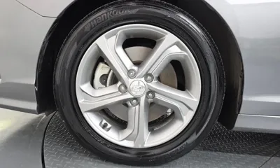 Hyundai Sonata 2018, 86378 км, за 8074.04 USD