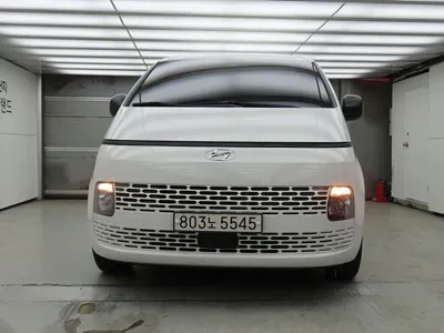 Hyundai Staria 2023, 2306 км, за 15536.63 USD