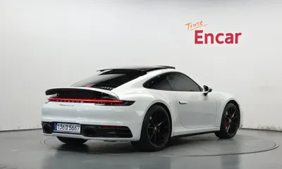 Porsche 911 2024, 6156 км, за 128003.15 USD