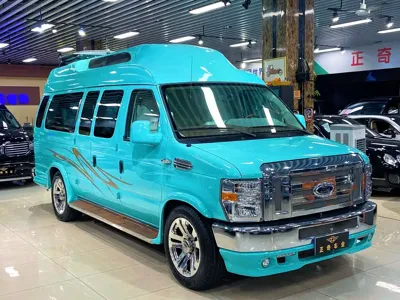 Ford E350 · 2015 год