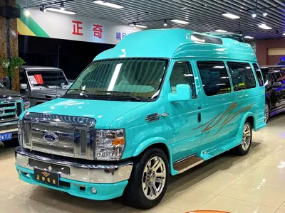Ford E350 2015, 100000 км, за 24719.94 USD