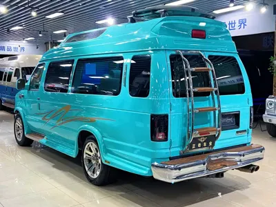 Ford E350 2015, 100000 км, за 24719.94 USD
