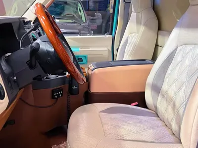 Ford E350 2015, 100000 км, за 24719.94 USD - фото 9