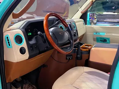 Ford E350 2015, 100000 км, за 24719.94 USD - фото 11