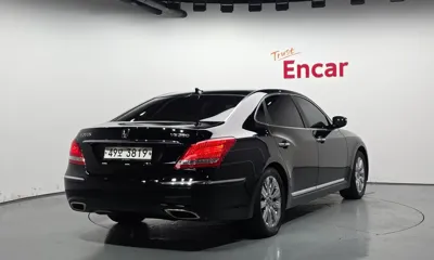 Hyundai Equus 2012, 125649 км, за 3218.6 USD