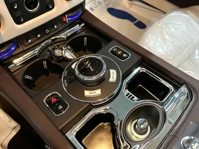 Rolls-Royce Ghost 2019, 21600 км, за 177351.48 USD - фото 12