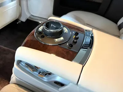 Rolls-Royce Ghost 2019, 21600 км, за 177351.48 USD - фото 15
