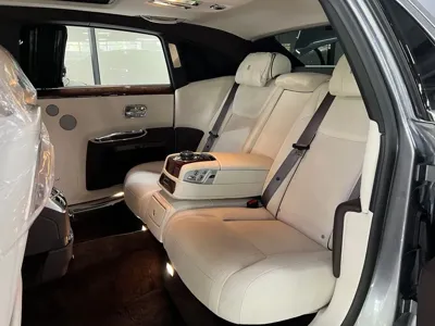 Rolls-Royce Ghost 2019, 21600 км, за 177351.48 USD - фото 16