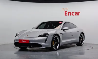 Porsche Taycan · 2021 год