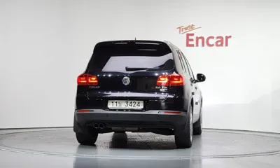 Volkswagen Tiguan 2015, 123215 км, за 5211.73 USD