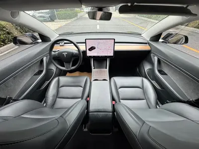 Tesla Model 3 2020, 83000 км, за 14578.84 USD - фото 6