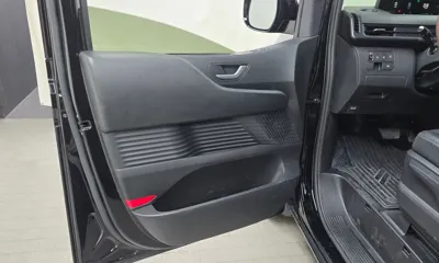 Hyundai Staria 2023, 69052 км, за 18307.73 USD - фото 24