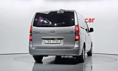Hyundai Starex 2014, 81290 км, за 7422.49 USD