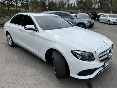 Mercedes-Benz E-Class 2017, 111396 км, за 14113.17 USD