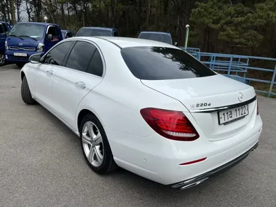 Mercedes-Benz E-Class 2017, 111396 км, за 14113.17 USD