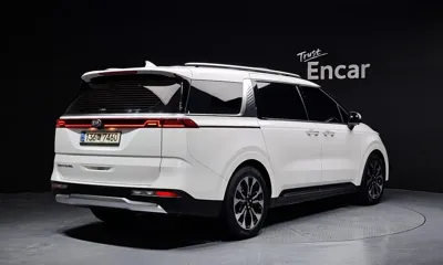 Kia Canival 2021, 46833 км, за 18284.67 USD