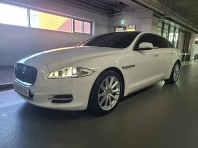 Jaguar XJ · 2013 год