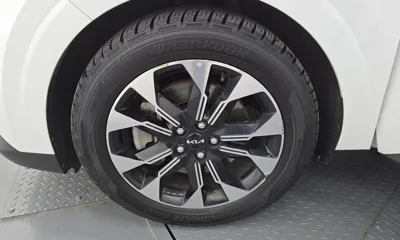Kia Canival 2022, 121741 км, за 13544.76 USD