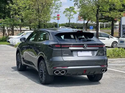 Changan UNI-K 2022, 18000 км, за 13029.32 USD